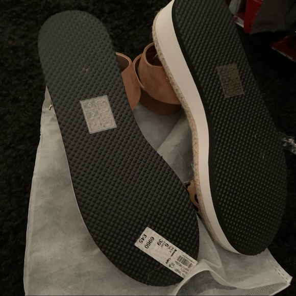 Ladies Sandals ASOS - Picture 8 of 10